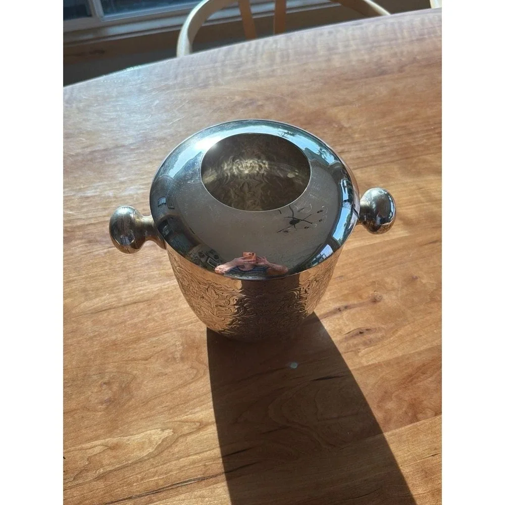 William Adams vintage william